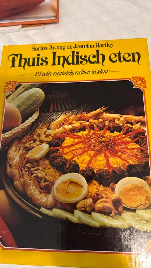 Thuis Indisch eten – Sarina Awang & Jesmina Hartley, Boeken, Kookboeken, Zo goed als nieuw, Azië en Oosters, Ophalen of Verzenden