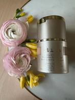 Stila foundation & concealer Light 3, Sieraden, Tassen en Uiterlijk, Uiterlijk | Cosmetica en Make-up, Ophalen of Verzenden, Beige