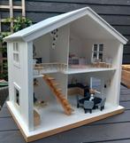 Modern poppenhuis, Ophalen, Nieuw, Poppenhuis