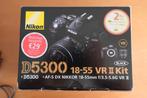 Nikon D5300 + Nikon AF-S DX 18-55mm f/3.5-5.6G VR II, Ophalen, Gebruikt, Spiegelreflex, Nikon