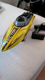 Volantex Vector SR65 Rc boat met 2 accu's (Ophalen), Hobby en Vrije tijd, Ophalen, Zo goed als nieuw
