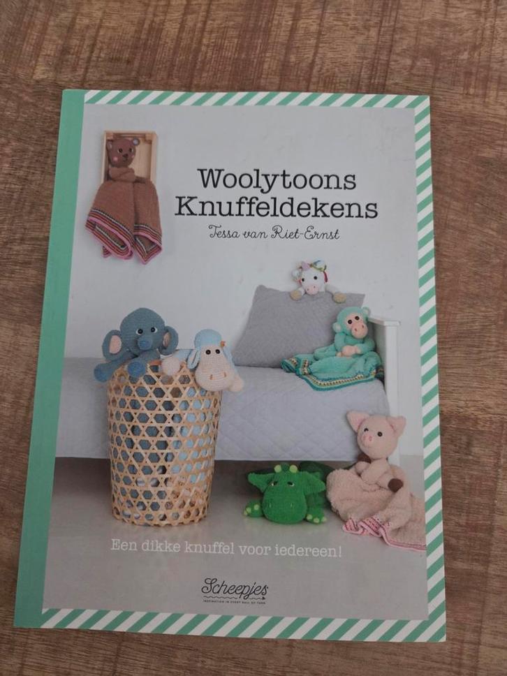 Tessa van Riet-Ernst - Woolytoons knuffeldekens, Boeken, Hobby en Vrije tijd, Zo goed als nieuw, Breien en Haken, Ophalen of Verzenden