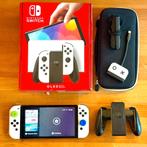 Nintendo Switch Oled + case + travel dock + protectors, Spelcomputers en Games, Spelcomputers | Nintendo Switch, Ophalen of Verzenden