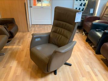 Relaxfauteuil oplaatbaar   beschikbaar voor biedingen