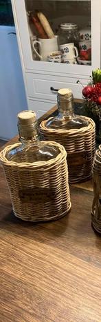 2 flessen met rotan Rivièra maison rattan bottle, Ophalen of Verzenden, Zo goed als nieuw