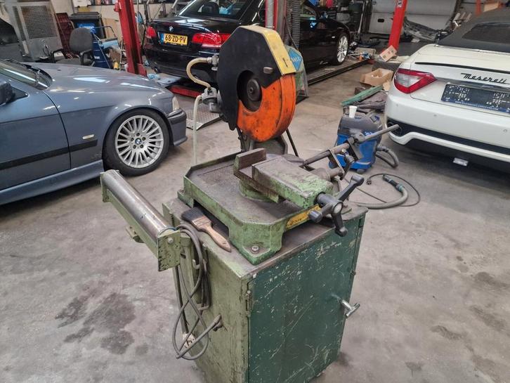 Afkortzaag Cama 230 volt gebruikt, Doe-het-zelf en Verbouw, Gereedschap | Zaagmachines, Gebruikt, Afkortzaag, 600 tot 1200 watt