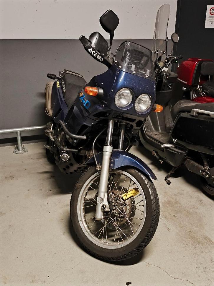 1998 Cagiva Elefant 750, Motoren, Motoren | Cagiva, Particulier, Toermotor, meer dan 35 kW, 2 cilinders, Motorrijbewijs A, Ophalen