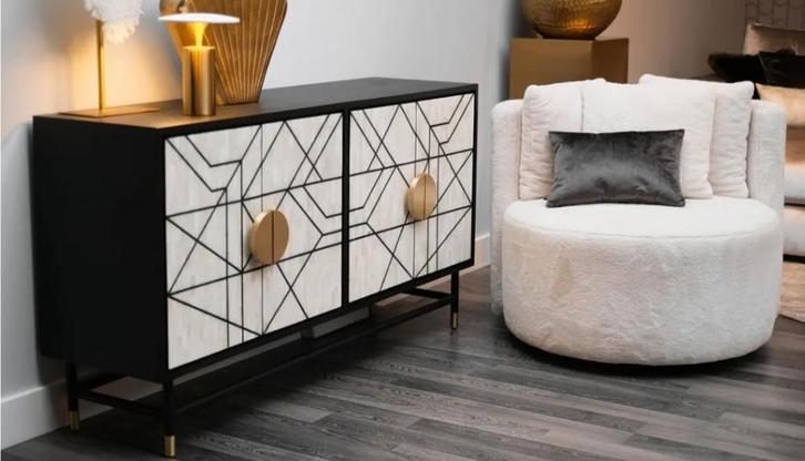 dressoir 4 deurs model Novas van Richmond Interiors *SALE*, Huis en Inrichting, Kasten | Dressoirs, Nieuw, 150 tot 200 cm, 25 tot 50 cm