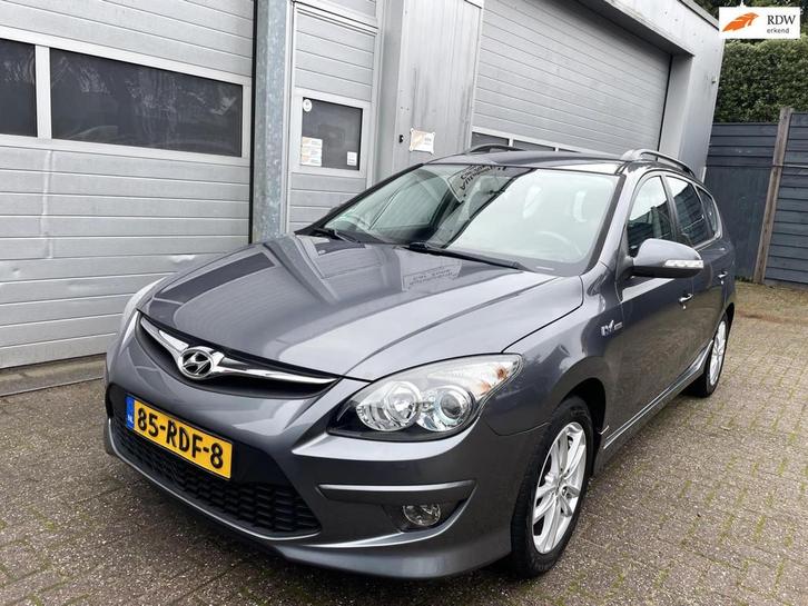 Hyundai I30 CW 1.6i i-Motion-Clima-Cruis-Velgen-Trekhaak-APK, Auto's, Hyundai, Bedrijf, Te koop, i30, ABS, Airbags, Airconditioning