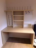 Mooi, stevig bureau van Ikea, met opzet gedeelte., Huis en Inrichting, Bureaus, Gebruikt, Ophalen, Bureau