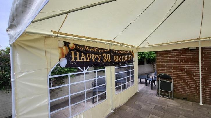 Partytent huren in Voorhout |  4x4m tent met zijkanten, Tuin en Terras, Partytenten, Zo goed als nieuw, Pagodetent, 2 meter of meer