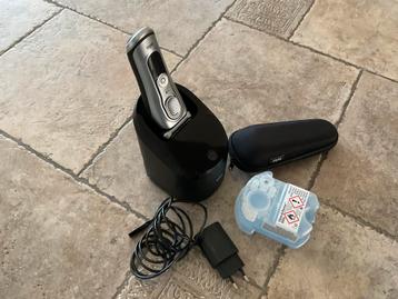 Scheerapparaat met reinigingsstation Braun serie 9 beschikbaar voor biedingen