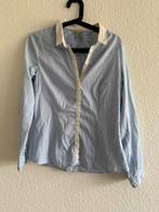 Blouse lichtblauw met witte kraag en boord van H&M, maat 40, Maat 38/40 (M), H&M, Blauw, Ophalen of Verzenden