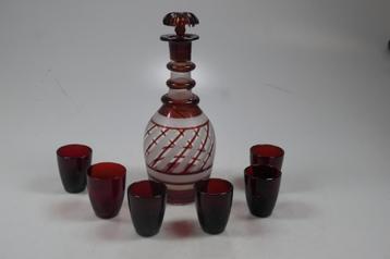 Vintage glazen karaf met 6 borrelglaasjes / shot glaasjes. beschikbaar voor biedingen