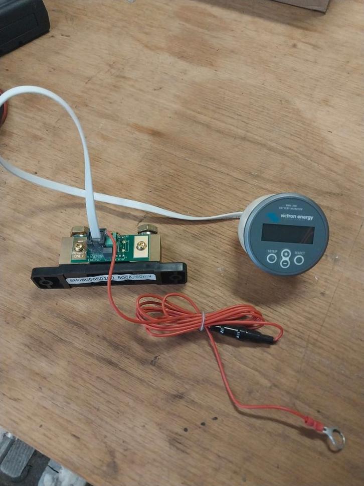 Accubewaker Samlex Met Victron Energy Meter, Auto-onderdelen, Accu's en Toebehoren, Universele onderdelen, Gebruikt, Verzenden