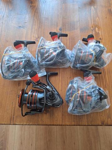 Nieuwe mitchell 3000 molens.
 beschikbaar voor biedingen