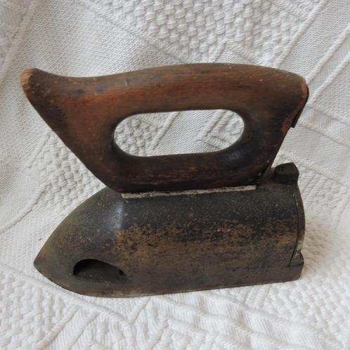 Antiek gietijzeren strijkijzer kleermakersbout 1850 - 1925, Antiek en Kunst, Curiosa en Brocante, Ophalen of Verzenden