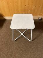 Vintage Industrieel Krukje / Bijzettafeltje meerdere, Ophalen of Verzenden, Zo goed als nieuw, Hout