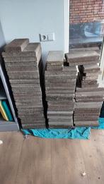 Gratis af te halen - Stoeptegels - 53 hele en 10 halve, Ophalen, Gebruikt, Minder dan 5 m², Beton
