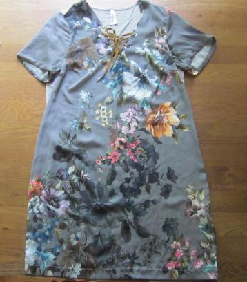 Miss Etam jurk L bloemen grijs als nieuw beschikbaar voor biedingen