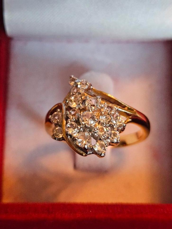 Vintage 18K Vergulde Ring - Maat 18, Sieraden, Tassen en Uiterlijk, Ringen, Gebruikt, Dame, 18 tot 19, Goud, Goud, Met edelsteen