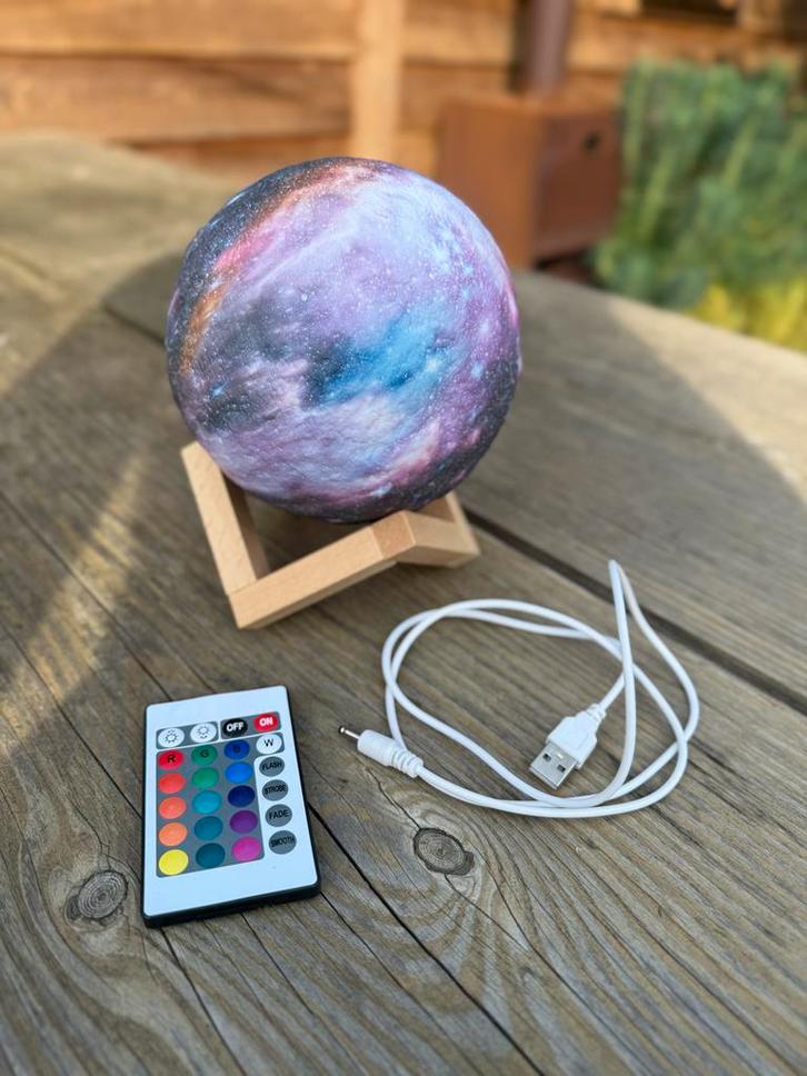 Galaxy Maan Lamp met Afstandsbediening, Huis en Inrichting, Lampen | Hanglampen, Nieuw, Minder dan 50 cm, Kunststof, Ophalen