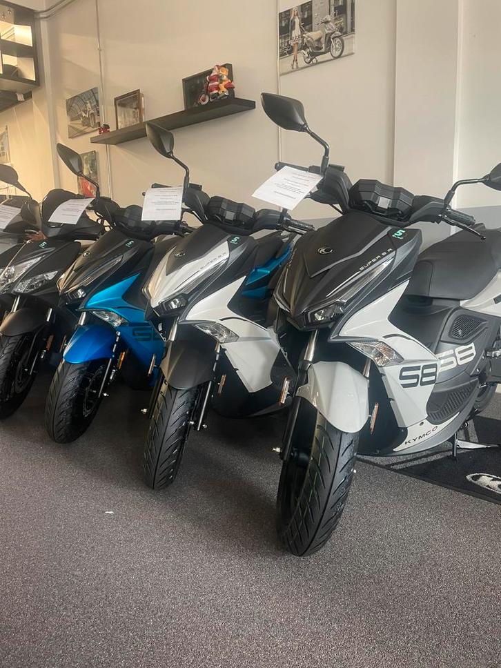 kymco new super 8 R NARDO GREY MAT BLUE NIEUWSTE MODEL 2025, Fietsen en Brommers, Brommers | Overige merken, Nieuw, Maximaal 45 km/u