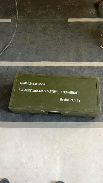 Duitse munitie kist beschikbaar voor biedingen