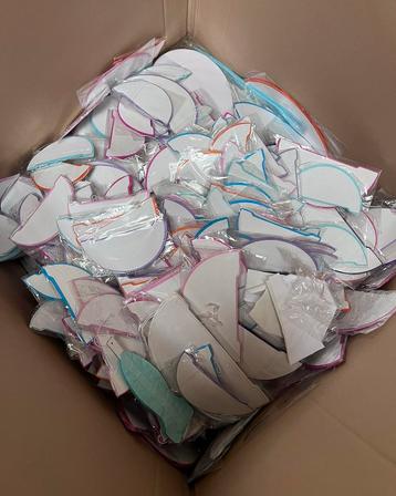 Partij Feestartikelen 2800 stuks beschikbaar voor biedingen