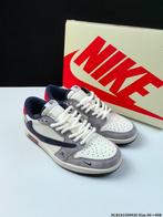 Travis Scott x Air Jordan 1 Low, Nike Air Jordan, Ophalen of Verzenden, Nieuw, Sneakers of Gympen