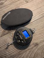 New Dimension digitale weegklok met Reuben Heaton pouch, Watersport en Boten, Hengelsport | Karpervissen, Ophalen of Verzenden