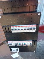 ABB GROEPENKAST, Doe-het-zelf en Verbouw, Elektra en Kabels, Ophalen of Verzenden, Gebruikt, Overige typen