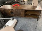 Tv meubel noten hout met hout snijwerk 175 cm hoge korting, Huis en Inrichting, Kasten | Televisiemeubels, Ophalen, 150 tot 200 cm