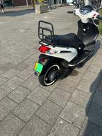 piaggio fly, Ophalen, Piaggio, Zo goed als nieuw, Benzine