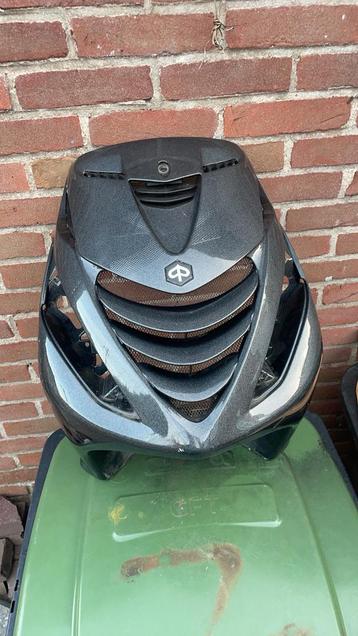 Metalic grijze zip sp kappenset beschikbaar voor biedingen