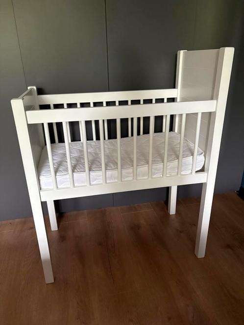 Kidsmill Noa Wieg Mat Wit, Kinderen en Baby's, Babywiegjes en Ledikanten, Zo goed als nieuw, Wieg, Ophalen