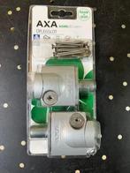 Axa Oplegslot 3012 zilver NIEUW set a 2 in blister  € 23.95, Ophalen of Verzenden, Nieuw, Materiaal