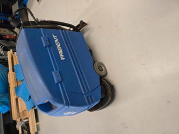 Windsor Trident Schrobzuigmachine  beschikbaar voor biedingen