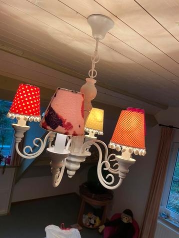 Te koop super leuke hanglamp voor kinderkamer beschikbaar voor biedingen