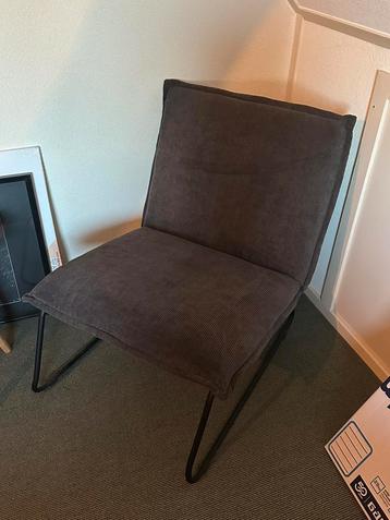 Lounge stoel / fauteuil (grijs) beschikbaar voor biedingen