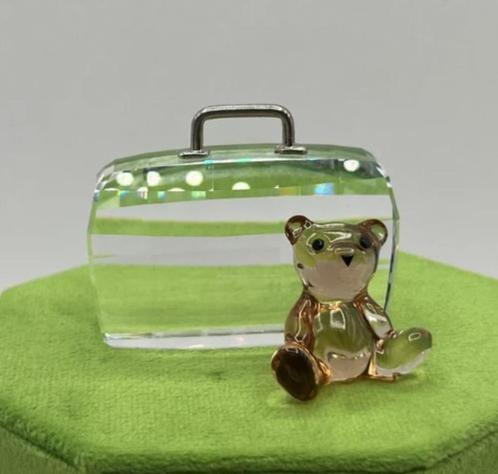 Swarovski Teddybeer kaarthouder Koffer, Verzamelen, Swarovski, Zo goed als nieuw, Figuurtje, Verzenden