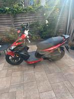 Kymco 8 met kenteken blauwe plaat ( moet met spoed weg), Fietsen en Brommers, Ophalen, Gebruikt, Kymco, Benzine