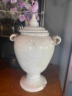 Brocante vaas met deksel, Ophalen