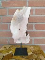 Roze amethist op voet – P3, Verzamelen, Mineralen en Fossielen, Ophalen of Verzenden, Mineraal