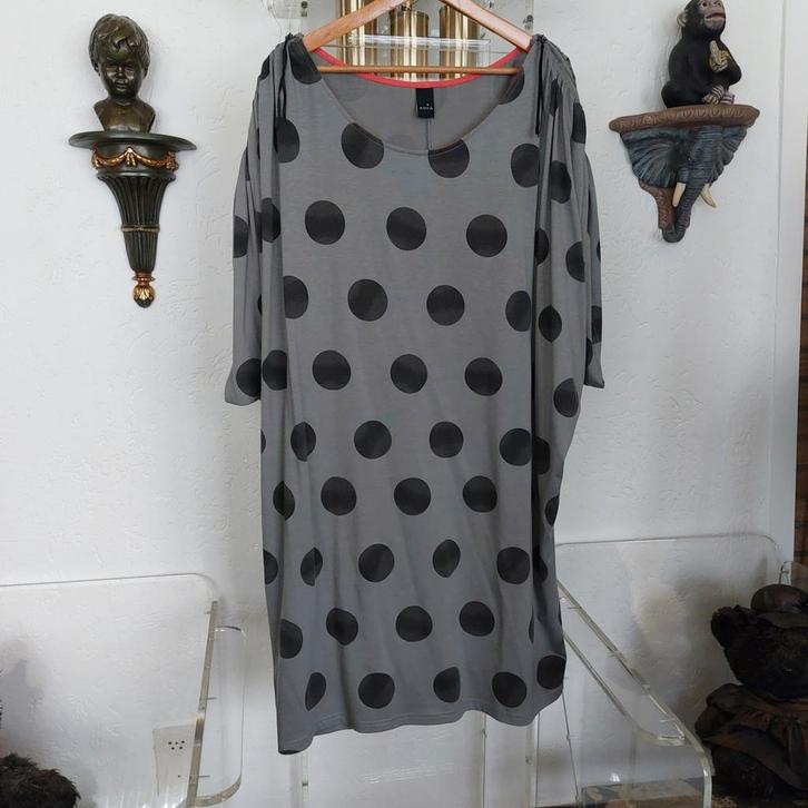 Tuniek van het merk Adia.  Maat L. (50/52), Kleding | Dames, Grote Maten, Zo goed als nieuw, Blouse of Tuniek, Grijs, Verzenden