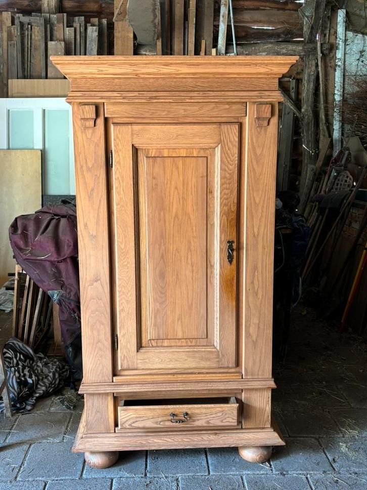 Massief grenen kast en dressior- set, Antiek en Kunst, Antiek | Meubels | Kasten, Ophalen