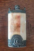 Snuffbottle met verzilverd of zilveren montuur - 7 cm hoog, Ophalen of Verzenden
