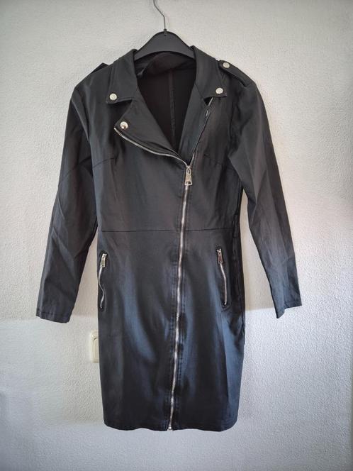 Leuk leatherlook bikerjurkje ritsen, Kleding | Dames, Jurken, Zo goed als nieuw, Maat 38/40 (M), Zwart, Boven de knie, Verzenden