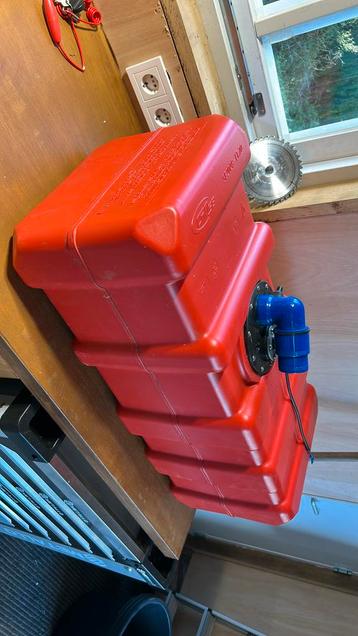 CanSB/allpa benzine tank 70 liter beschikbaar voor biedingen