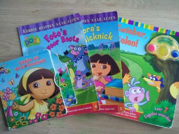 4× boeken + 8× DVD's van Dora the Explorer pakket ( Goed ) beschikbaar voor biedingen